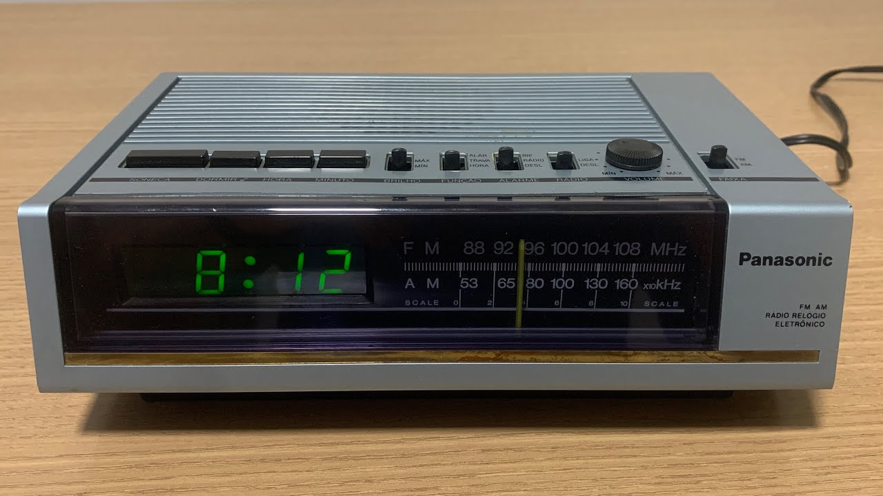 Maintenance on Panasonic RC6094 clock radio and RF-P50 radio - YouTube