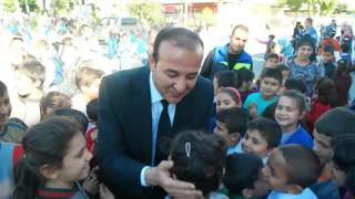 Çocuklardan Başkan Alemdar Öztürke Sevgi̇ Seli̇