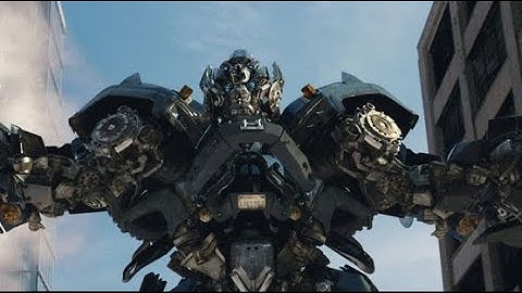 Transformers: Dark of The Moon Sentinel Prime Kills Ironhide (4K) Full HD