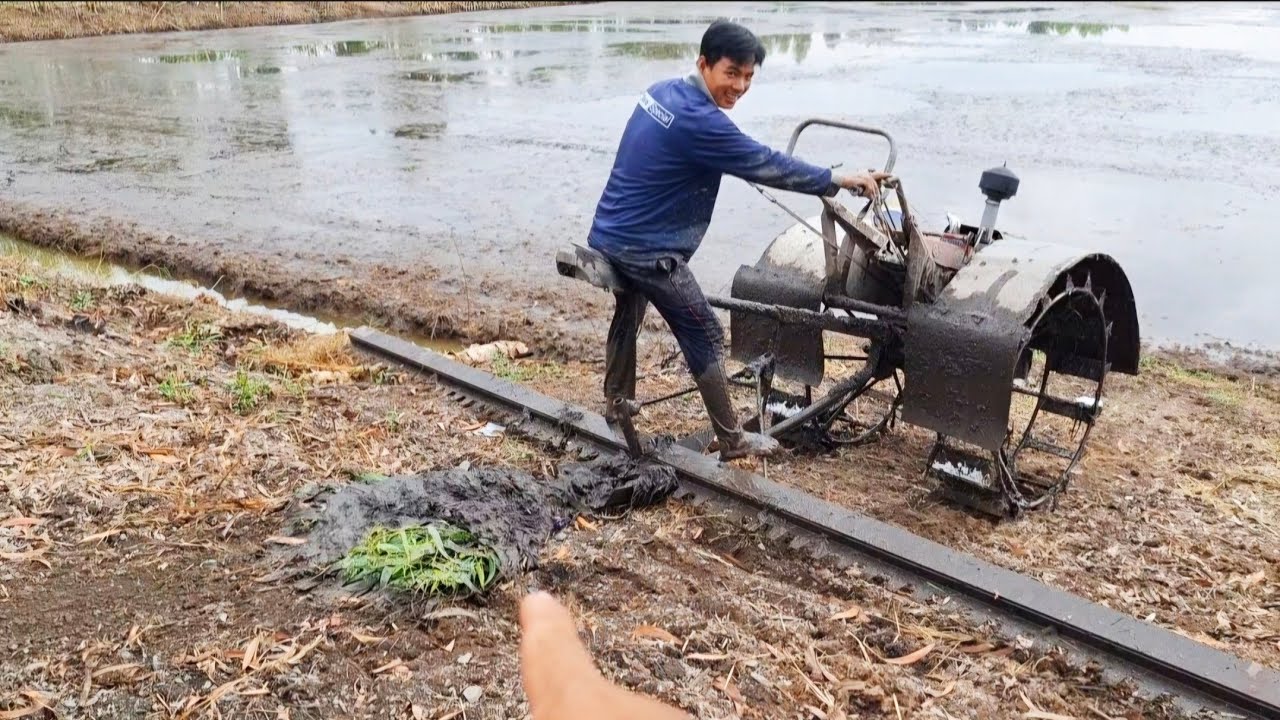 Máy trạc đất Kubota zt155