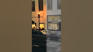 Color Grading Apple LOG on iPhone 15 Pro Max 🤩