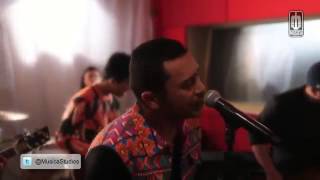 Download Lagu Nidji | Menang Demi Cinta (Music Clip) MP3