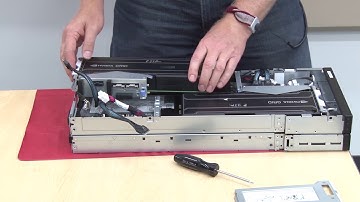 Lenovo ThinkSystem SD530 installing a PCIe rear riser assembly