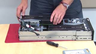 Lenovo ThinkSystem SD530 installing a PCIe rear riser assembly