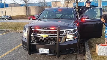 Whelen CenCom Sapphire siren demo on a Surrey Police unmarked Tahoe.