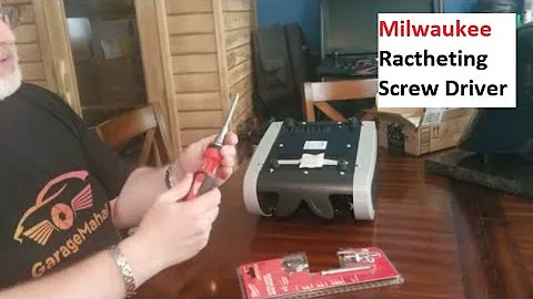 MILWAUKEE 9-in-1 Ratcheting Screw Driver