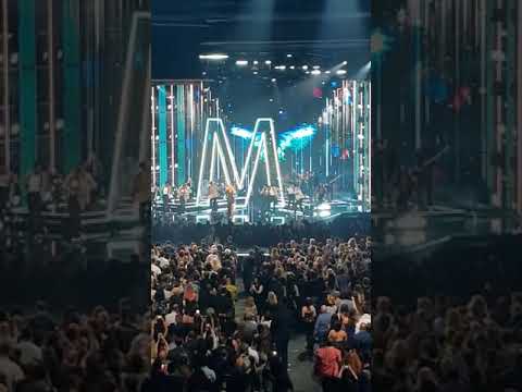 Mariah Carey Medley Performance - Billboard Music Awards 2019