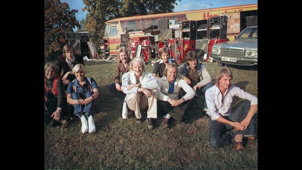 Thorleifs I afton dans (det var dans bort i vägen) Sandgrund, Karlstad 1975. 4 låtar.