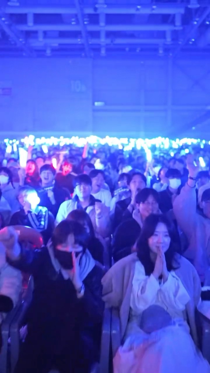 Seoul】THE FIRST WORLD TOUR “Wish”Feb 24th, KINTEX HALL 10 Thank