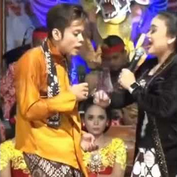 Precil latihan nyanyi karena su sayang