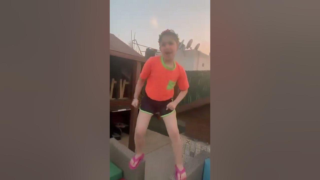 falgun me holi khelungi
