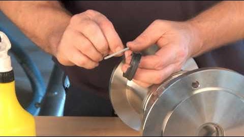 Assemble S2 seal on Alfa Laval agitator