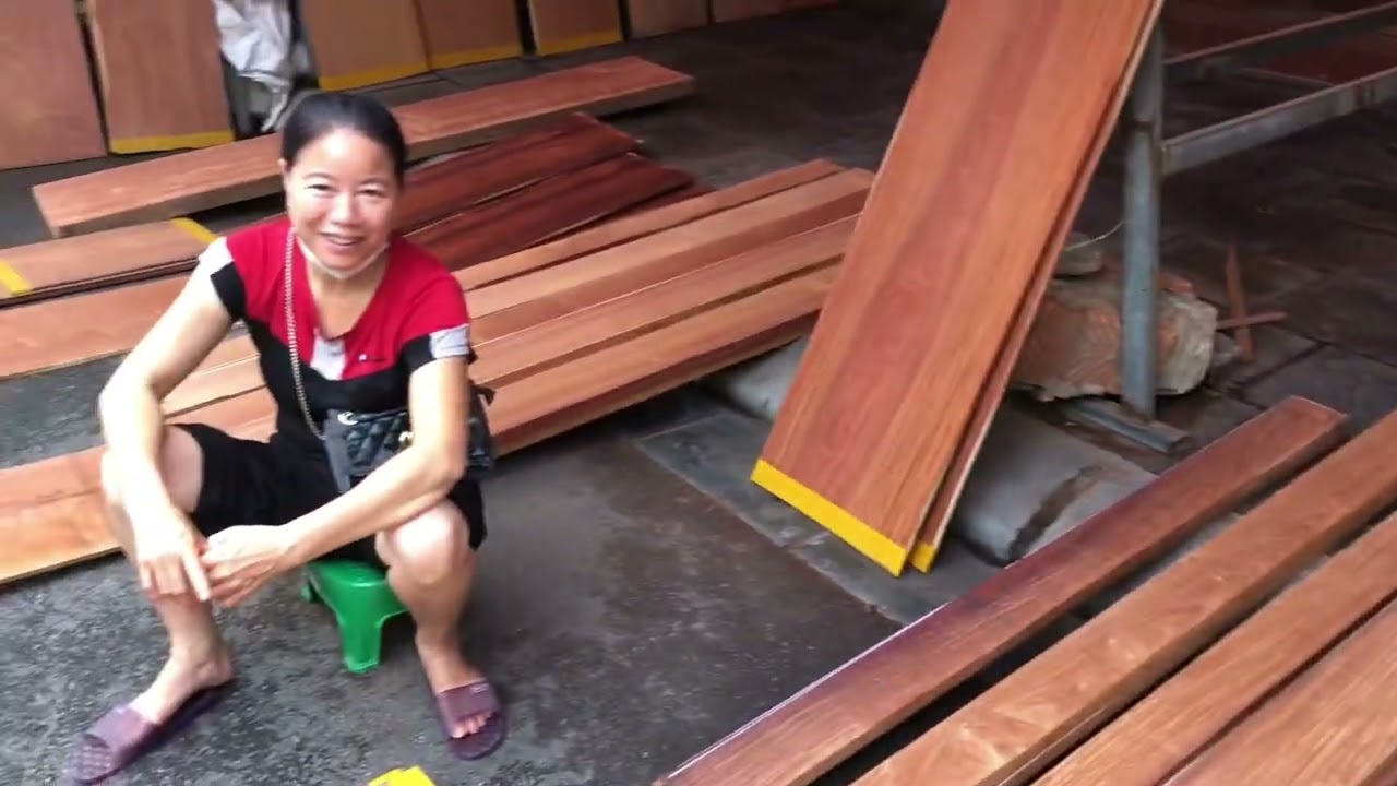 Gỗ hương và hoạt động mua bán tại chợ