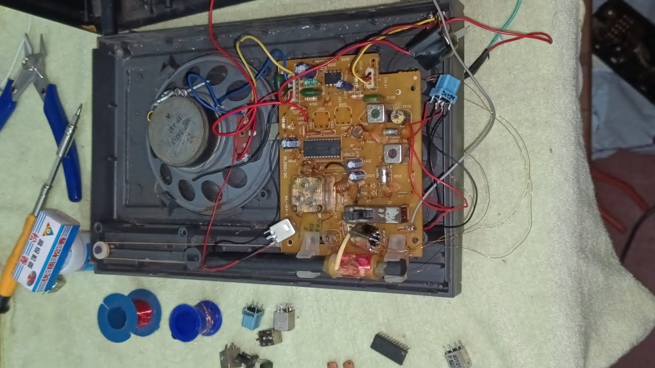 FM No sound//SW Very low sound no reception// MW Low gain issues// Philips Hero RL 350 repaired.