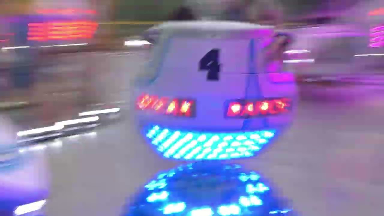 Břevnovské posvícení 2023 - ATRAKCE BREAK DANCE ZA JÍZDY / ATTRACTION BREAK DANCE ON-RIDE