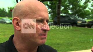 DC:GAY PRINCIPAL PROTESTS- PRINCIPAL REACTION