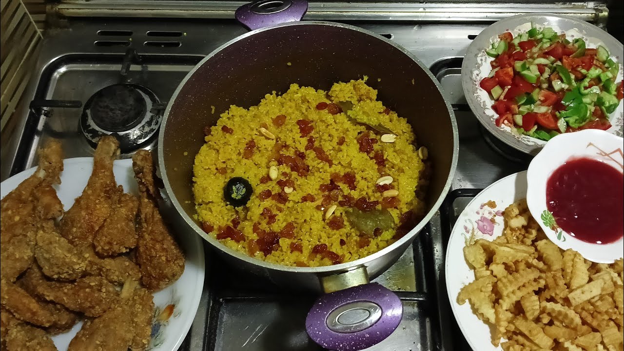 ولا كنتاكى ولا ماكدونالدز مفيش احلا من فراخ عيش وملح 🍗😋