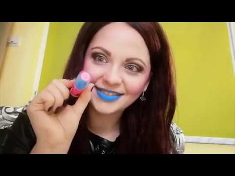 jeffree star cosmetics beauty #vlog #unboxing #testing 8 #lipsticks with tongue on lips 4 resistance