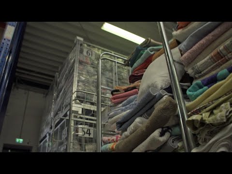 Video: Diese Modefirma Wird Aufhören, Kleidung Zu Verbrennen