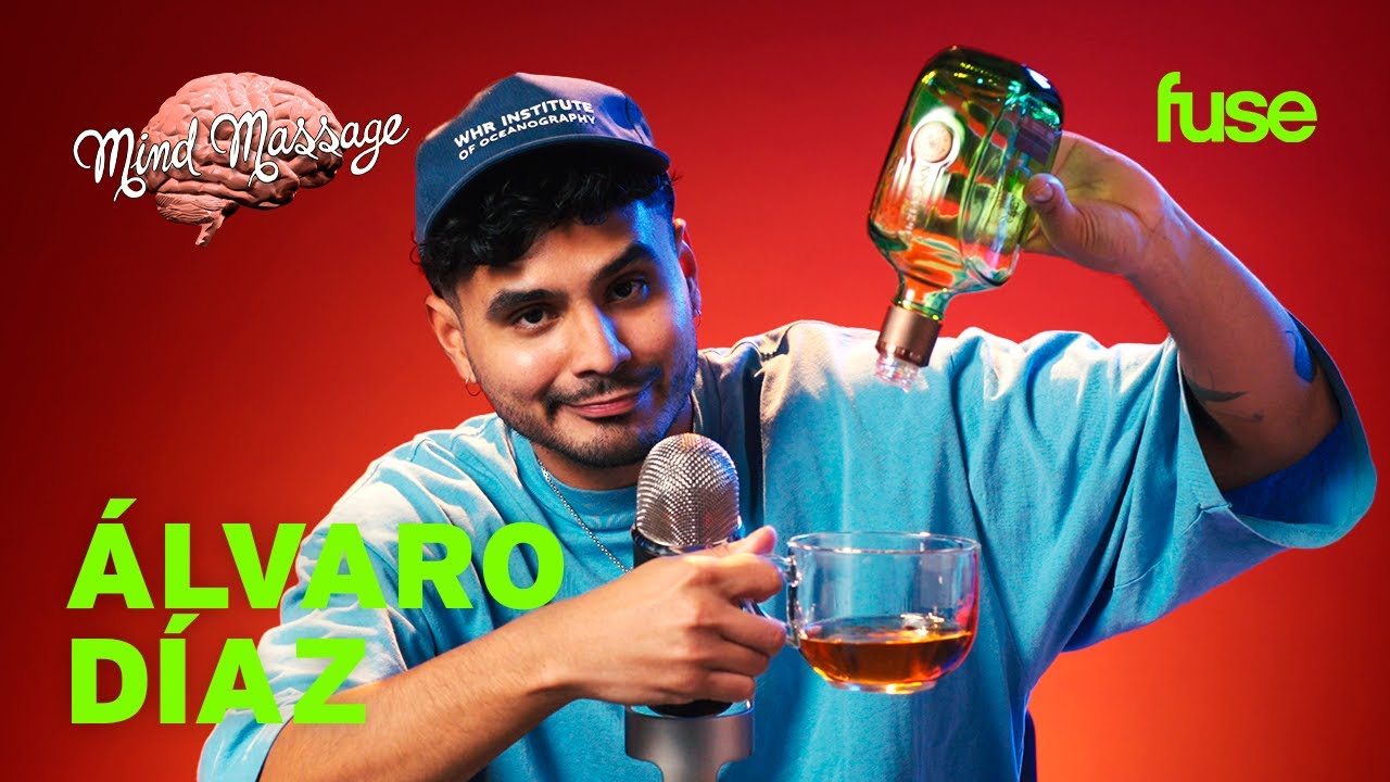 Альваро Диас демонстрирует АСМР, рассказывая о Бэтмене и его студийной жизни | Mind Massage | Fuse