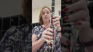 Concert B flat C major scale for clarinet, 2 octaves