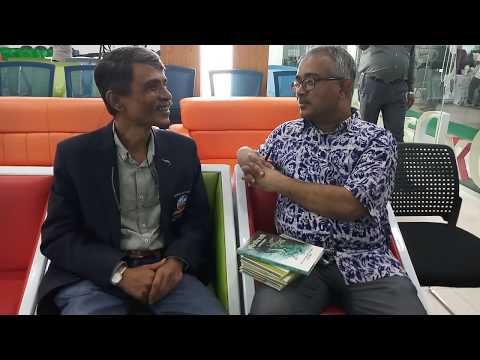 "কুমির চাষির ডায়েরি"র লেখক মোশতাক আহমেদের সঙ্গে আড্ডা