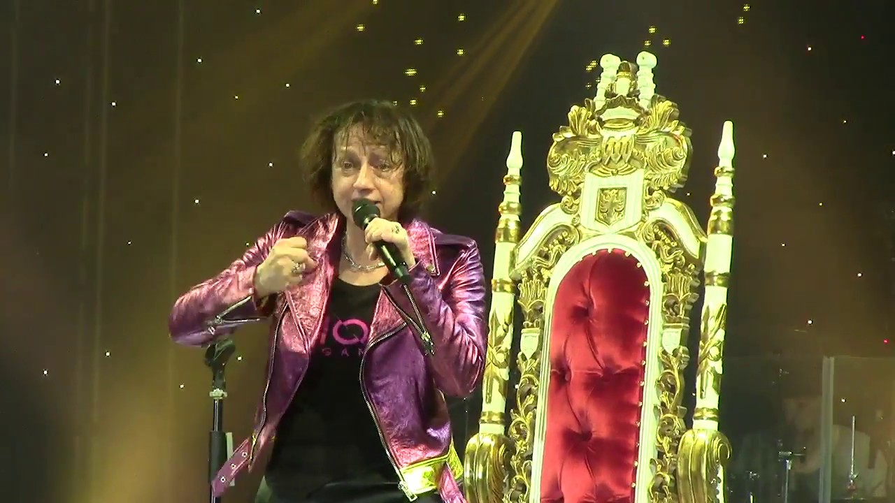 Gianna Nannini "Fenomenale Il Tour 2018" - Amore Gigante - - YouTube