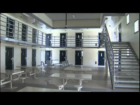 Queenslands New Prison Opens ini Gatton