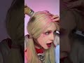 EXTENSIONES DE CABELLO DE PLUMAS: ¿Estilo Boho o Caos Total? 🪶💇‍♀️