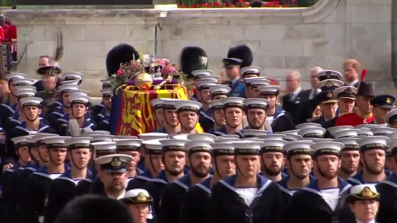 Elizabeth II Burial PKG