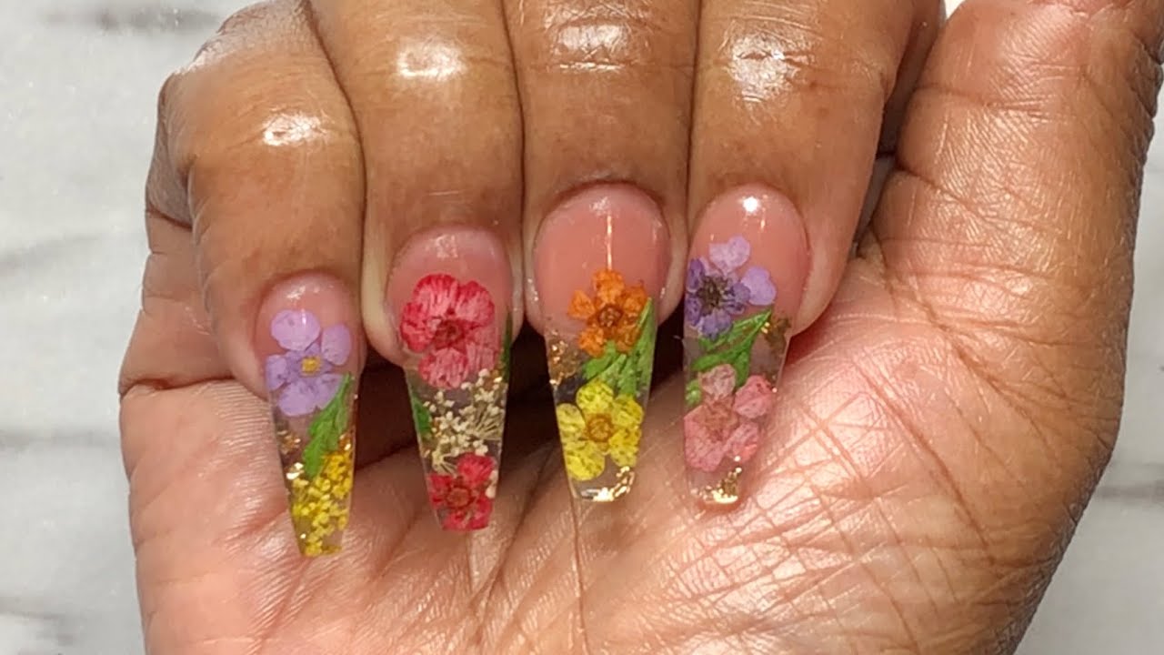 Black Pink Dried Flower Encapsulated Nails | Encapsulated nails, Nails,  Short acrylic nails