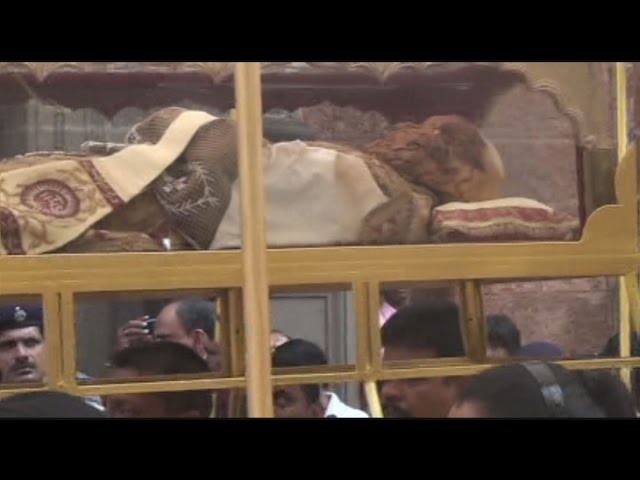 フランシスコ ザビエル遺体を公開 フランシスコ ザビエル遺体を公開