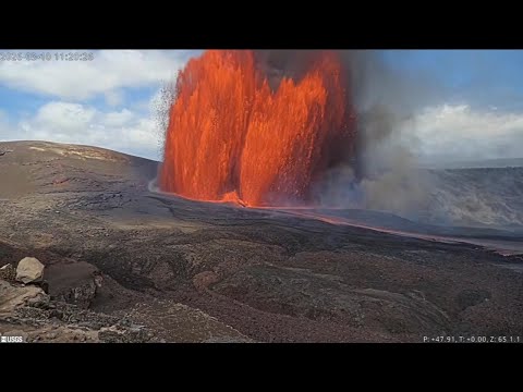 Kīlauea volcano erupts, shoots plumes 25,000 feet in the air, usgs says