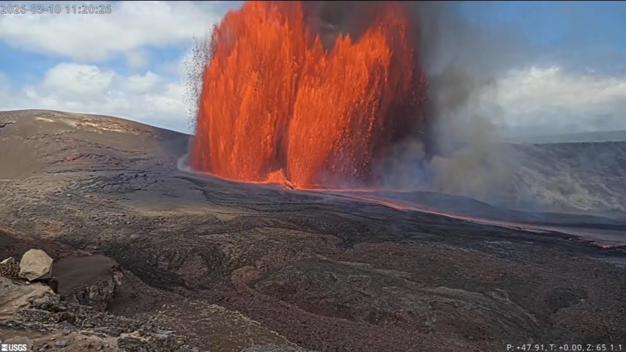 Kīlauea volcano erupts, shoots plumes 25,000 feet in the air, usgs says