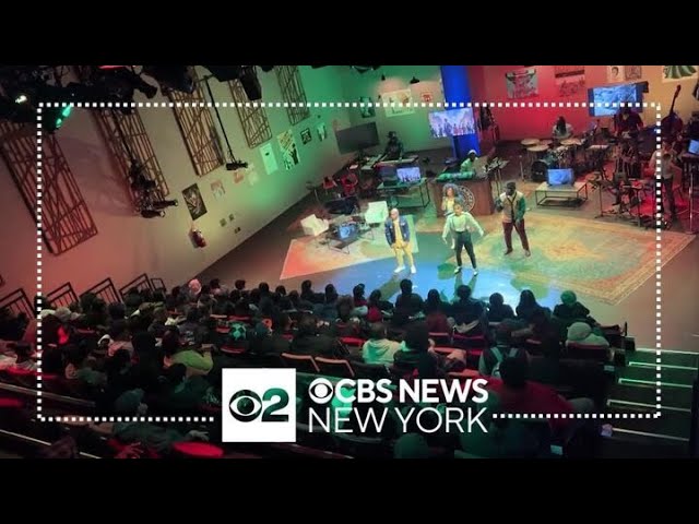 Cbs New York Goes Behind The Curtain At The Apollo S New Victoria Theater Space