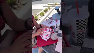 Tre Sellers threatens couple with rock
