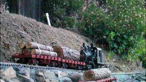 Garden railroad Climax locomotive Video