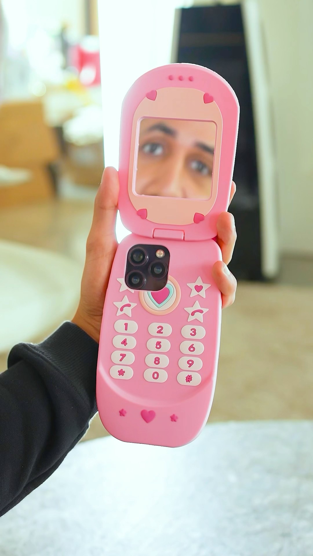 5 Phone Cases With SECRET Abilities!