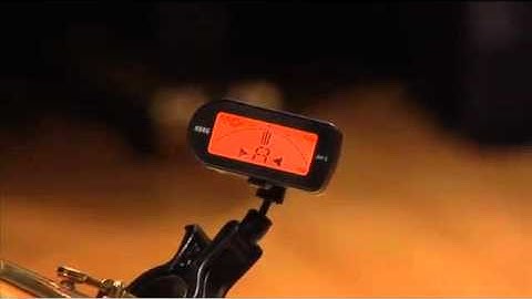 Korg AW-2 Clip-on Tuner (Saxophone Demo)