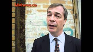 Nigel Farage zu Euro und Brüssel.avi