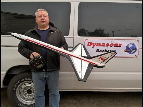 Large Orion Starliner RC rocket glider flying on G-12 rocket motor