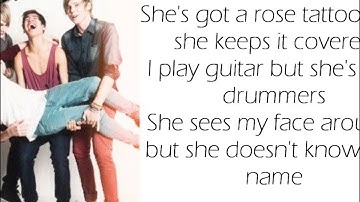 5 Seconds Of Summer-Try Hard (Lyrics)