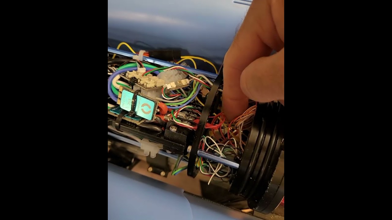 Le ROV en cours de remontage