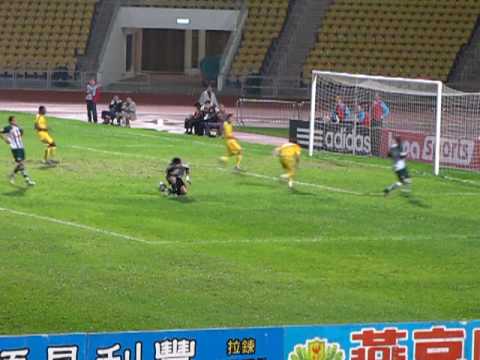 天水圍飛馬對公民(20100408)之葉鴻輝沒收單刀