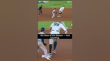 Judge Swipes a Bag — 4th Steal of the Season 💨 #aaronjudge #yankees