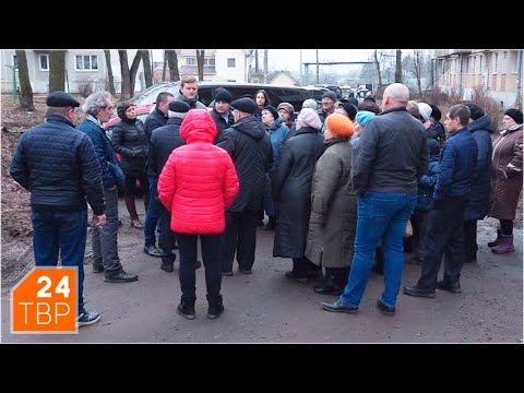 Сквозной проезд по двору хотят закрыть клумбой | Новости | ТВР24 | Сергиев Посад