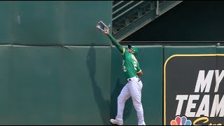 Starling Marte makes leaping catch at the wall in CF