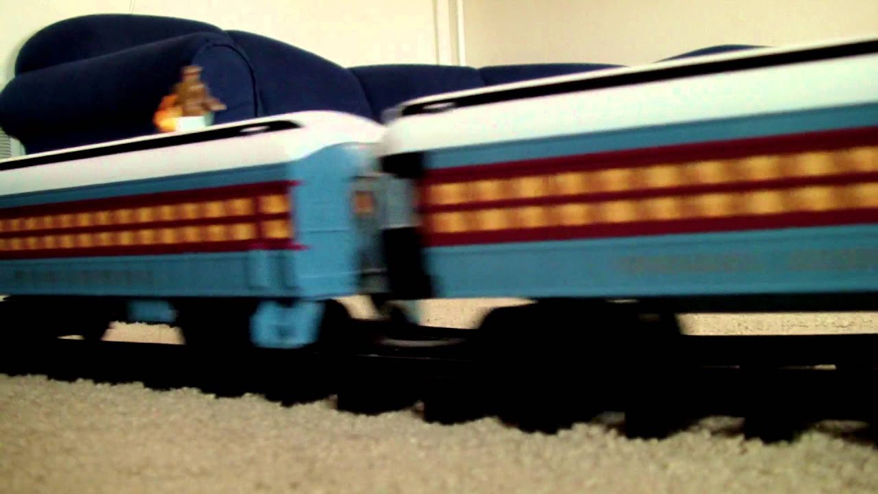  Express &amp; Polar Express R/C G-Gauge Trains by Lionel #2 - YouTube