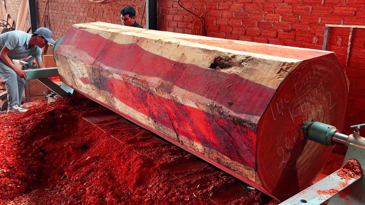 Carving Redwood Logs on a Giant Wood Lathe // The Working Skills Of Two ...