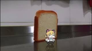 Momoi say Nig- *bread falling* [blue archive]